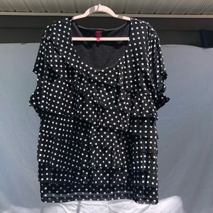 Never worn polka dot, ruffled top.